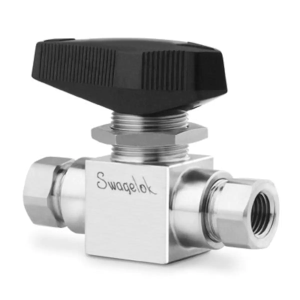 Swagelok SS-83KF4 Stainless Steel 3-Piece High Pressure Ball Valve, PCTFE Seats, 1/4 in. FNPT / Qty 1