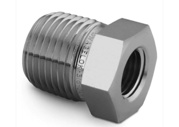 Swagelok SS-12-RB-4 Stainless Steel Reducing Bushing, 3/4 in. Male NPT x 1/4 in. Female NPT / Qty 1